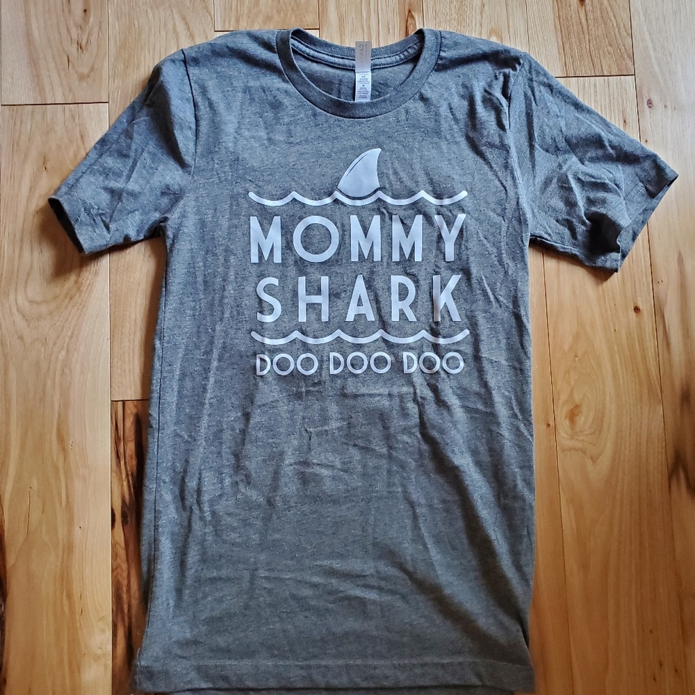 Mommy Shark T-Shirt